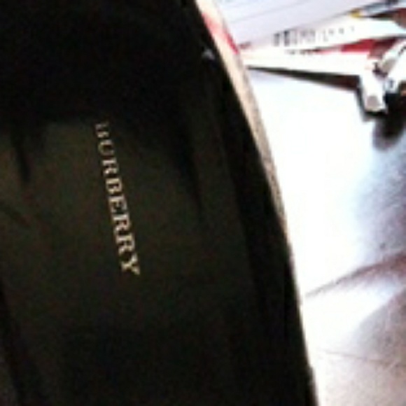 BURBERRY SHOES AUTHENTIC - Picture 4 of 4